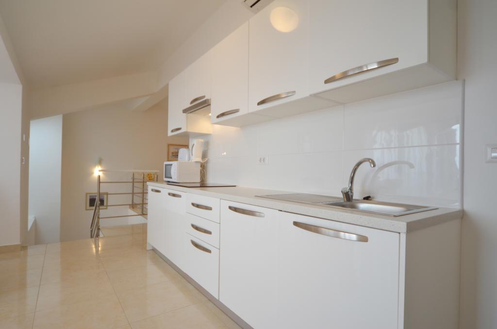 Apartments And Rooms Camaiore 로비니 외부 사진
