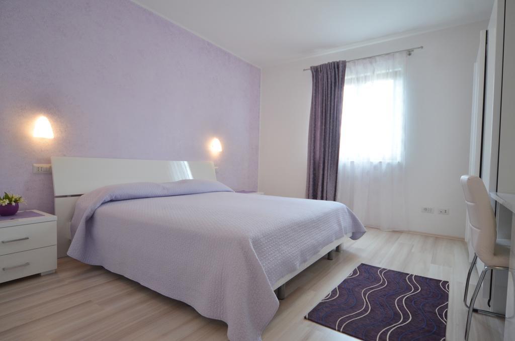 Apartments And Rooms Camaiore 로비니 외부 사진
